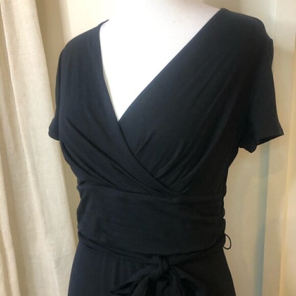 Talbots Black Stretch Knit Short Sleeve Flare Midi - Picture 2 of 4